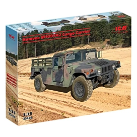 Збірна модель ICM Humvee M1097A2 Транспортер вантажів 1:35