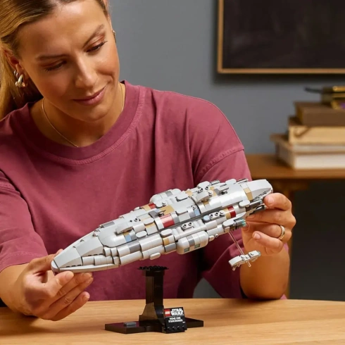 LEGO Star Wars Зірковий крейсер «Дім один» 75405 - 3