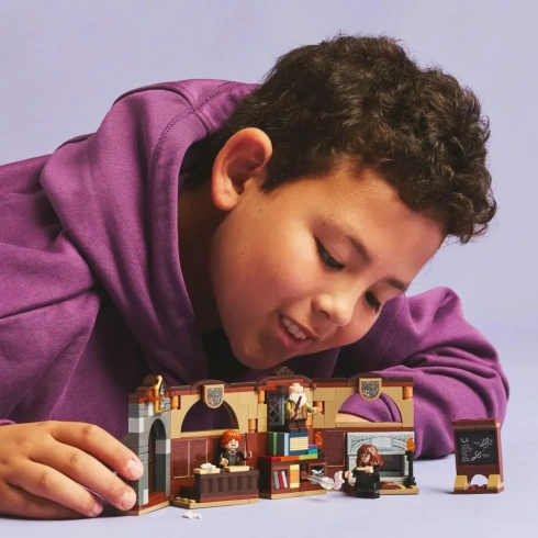 LEGO Harry Potter Замок Гоґвортс™: урок чарів 76442 - 2